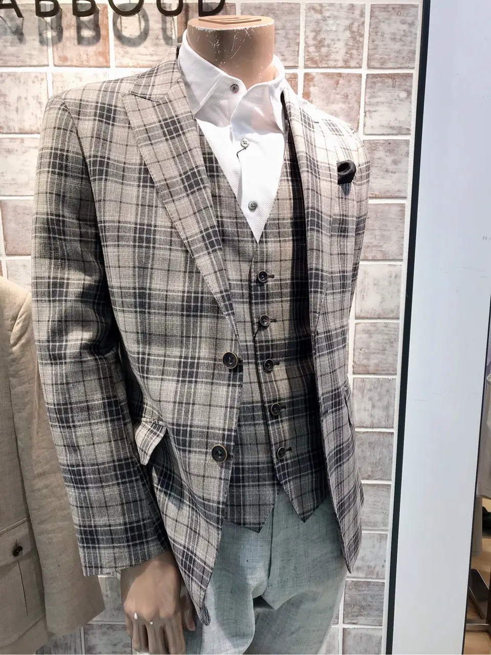 JOSEPH ABBOUD 中島 コーディネート画像