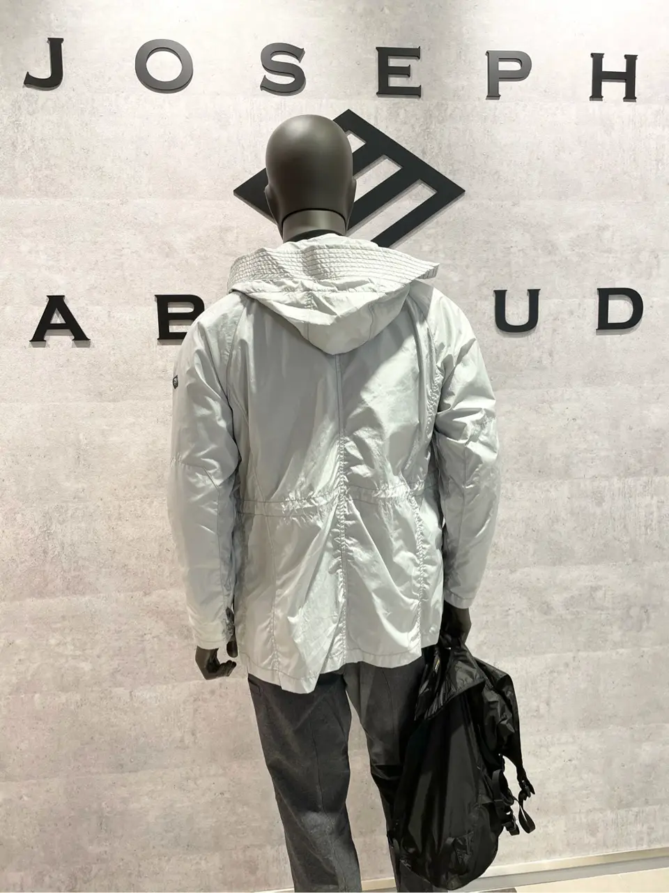 JOSEPH ABBOUD 東　 コーディネート画像