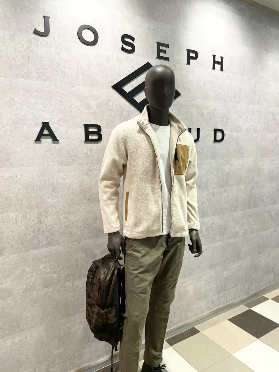 JOSEPH ABBOUD 東　 コーディネート画像