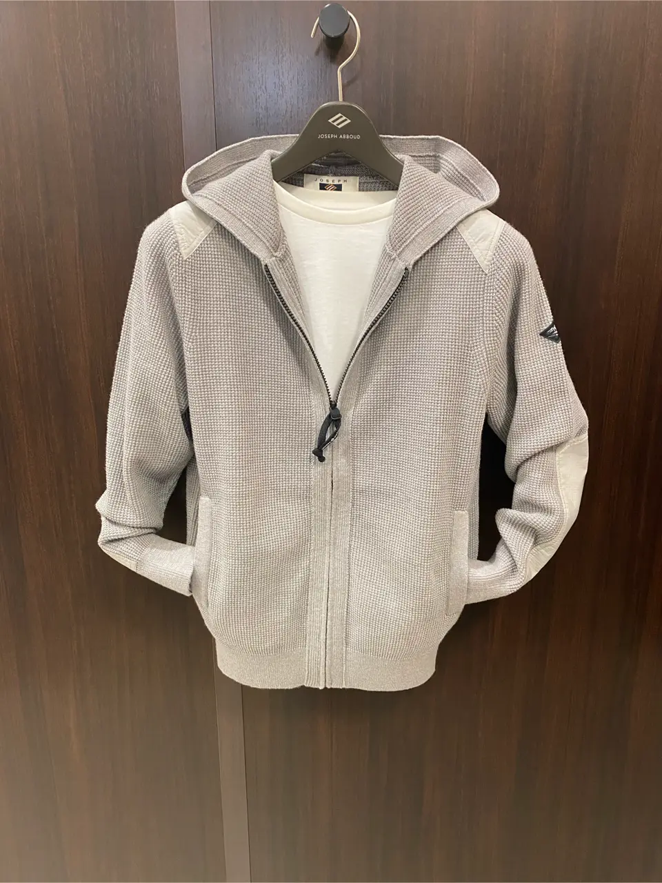 JOSEPH ABBOUD 松山 コーディネート画像