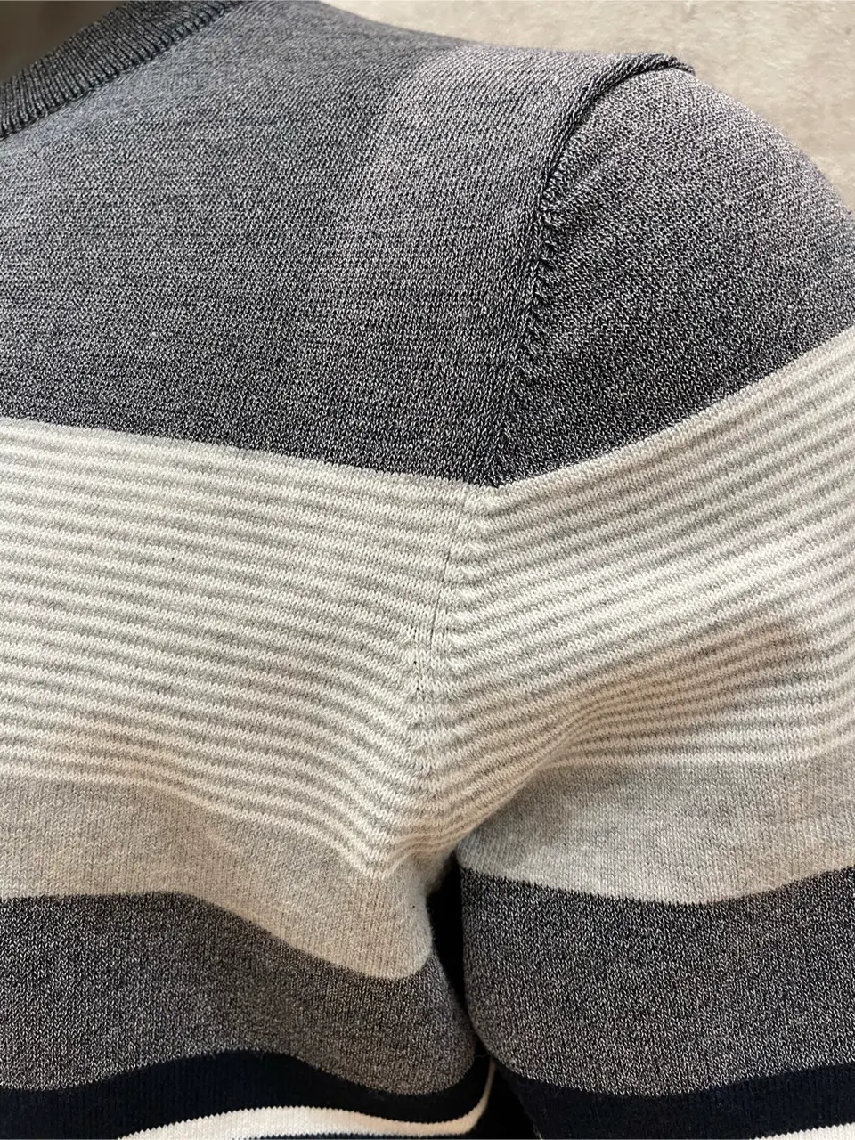 JOSEPH ABBOUD 東　 コーディネート画像