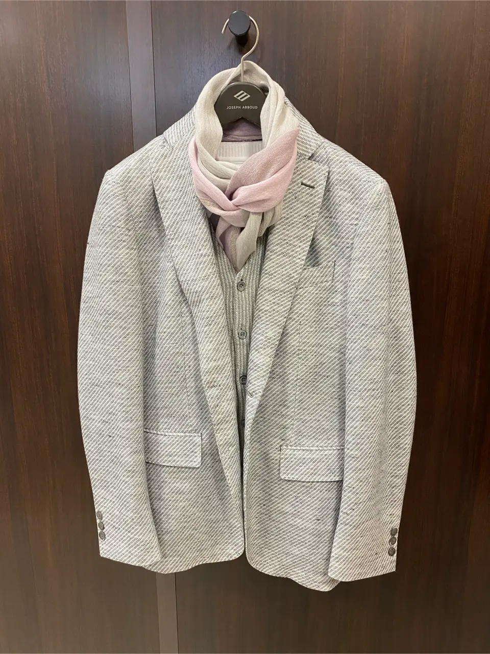 JOSEPH ABBOUD 松山 コーディネート画像