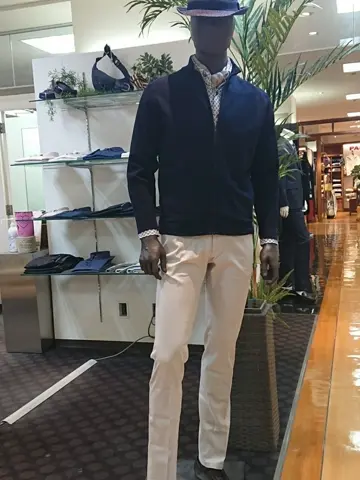 JOSEPH ABBOUD スタッフ コーディネート画像