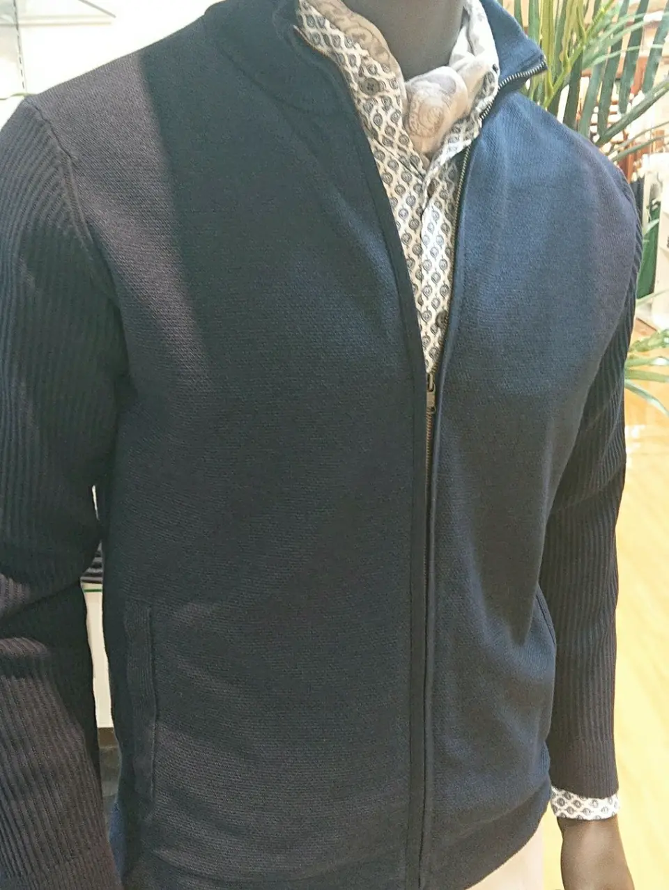 JOSEPH ABBOUD スタッフ コーディネート画像