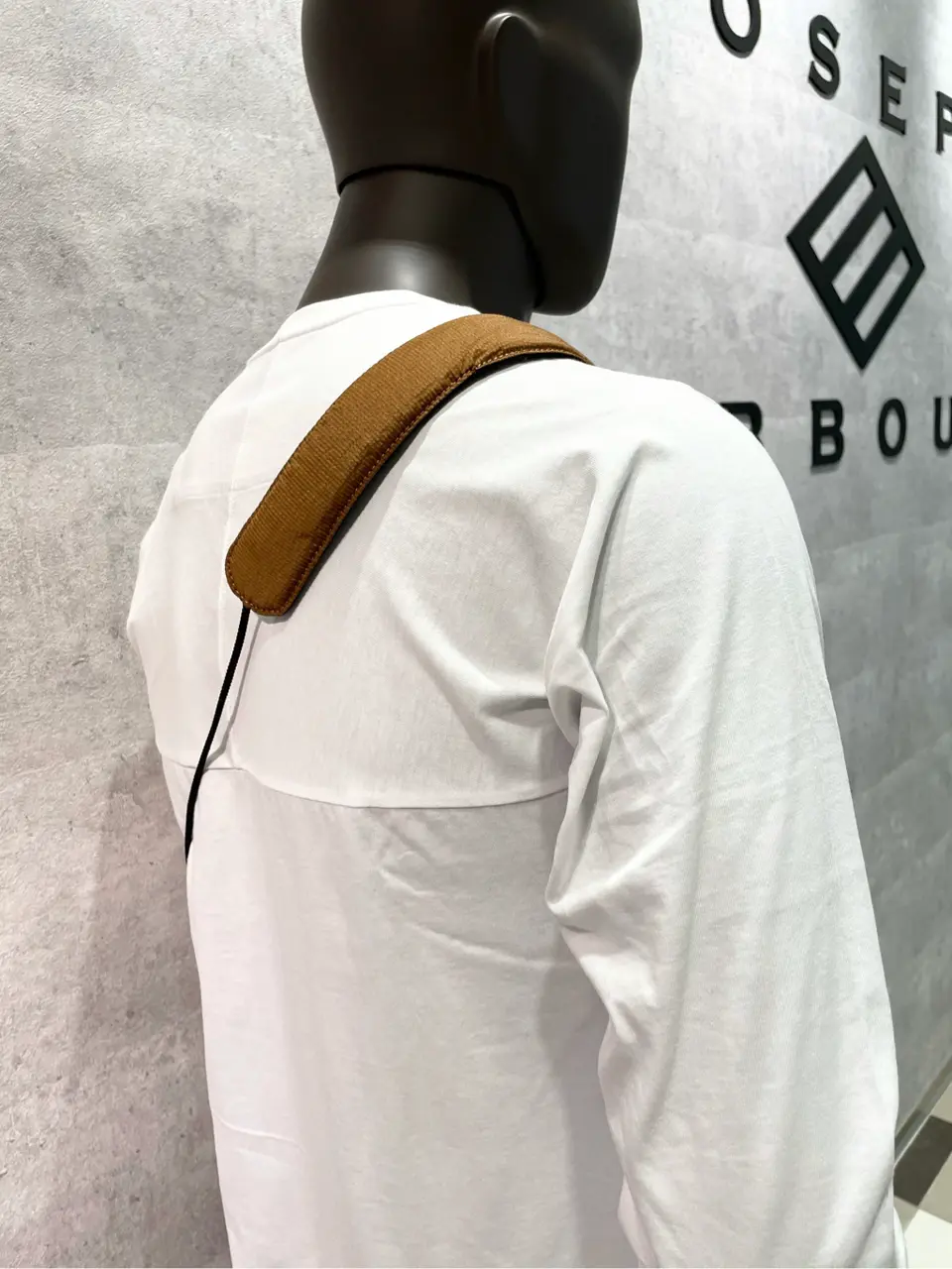 JOSEPH ABBOUD 東　 コーディネート画像