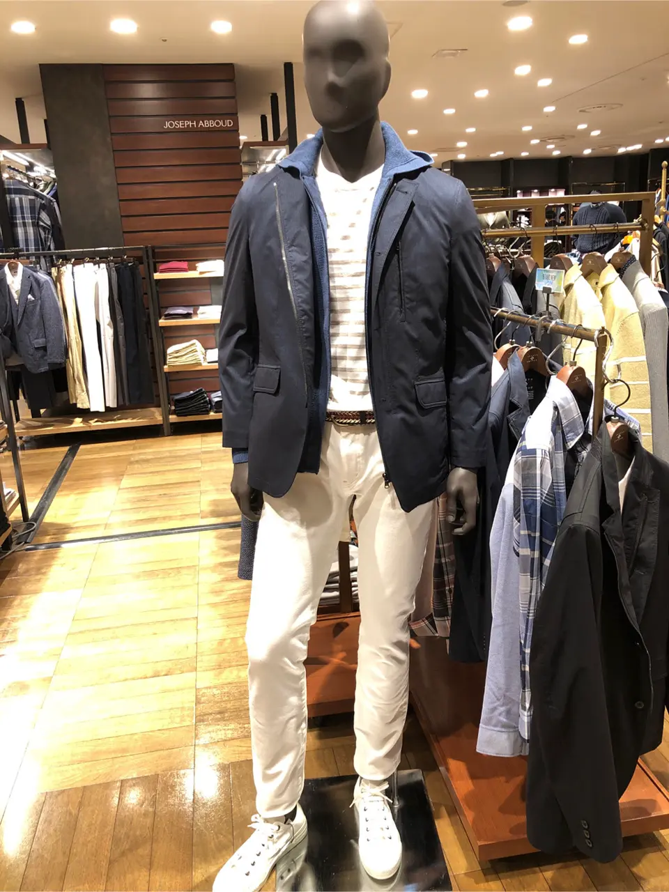 JOSEPH ABBOUD 新林 コーディネート画像