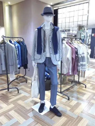 JOSEPH ABBOUD 小城 コーディネート画像