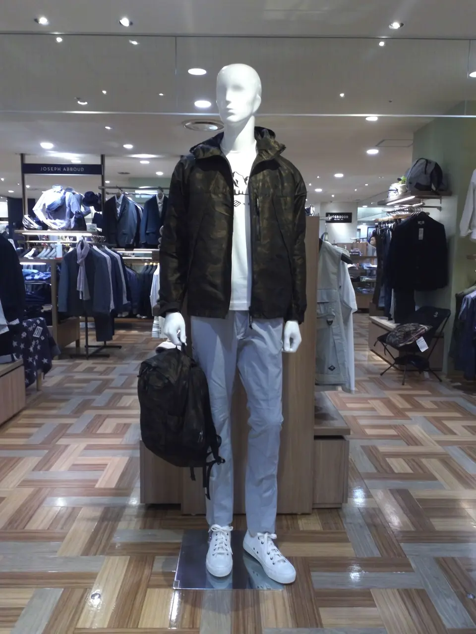  小城 コーディネート画像