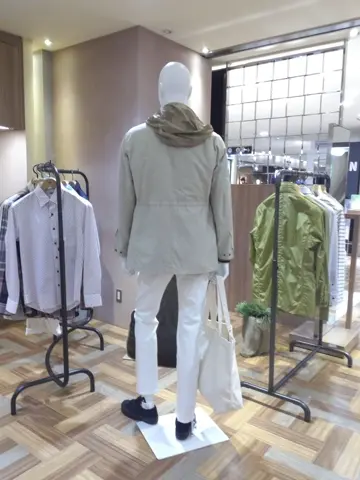 JOSEPH ABBOUD 小城 コーディネート画像