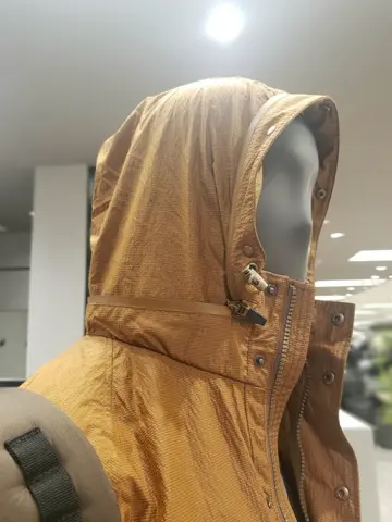 JOSEPH ABBOUD 中西 コーディネート画像