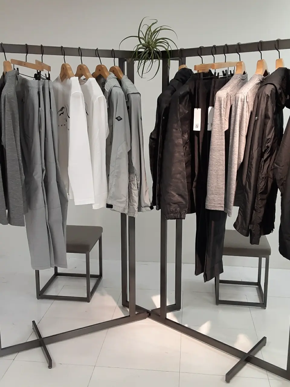 JOSEPH ABBOUD 中島 コーディネート画像