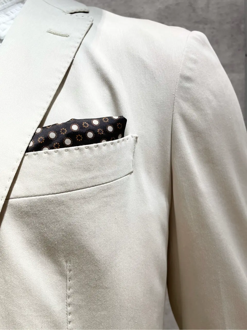 JOSEPH ABBOUD 東　 コーディネート画像