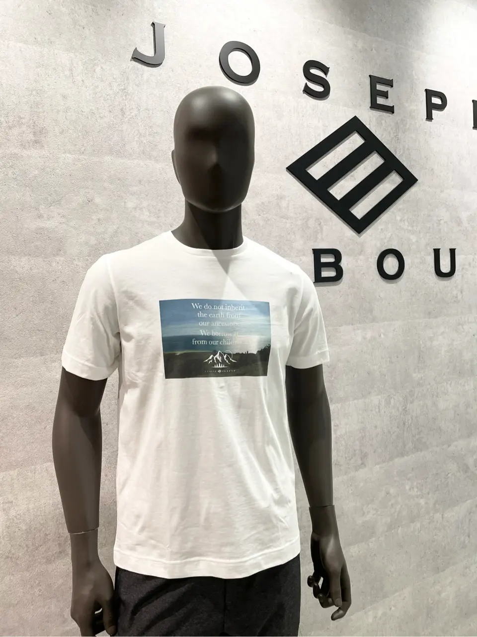  東　 コーディネート画像