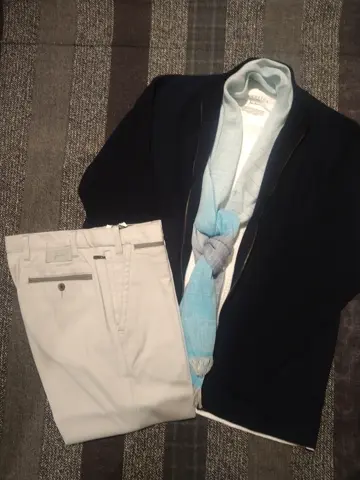 JOSEPH ABBOUD 重留 コーディネート画像