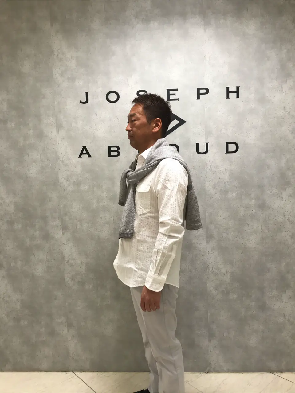 JOSEPH ABBOUD 佐藤 コーディネート画像