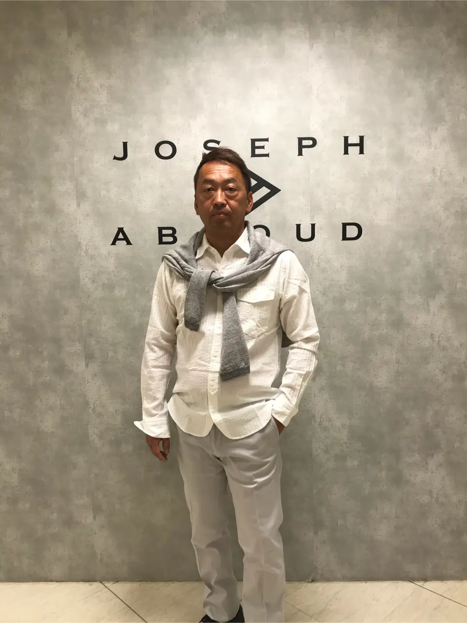 JOSEPH ABBOUD 佐藤 コーディネート画像