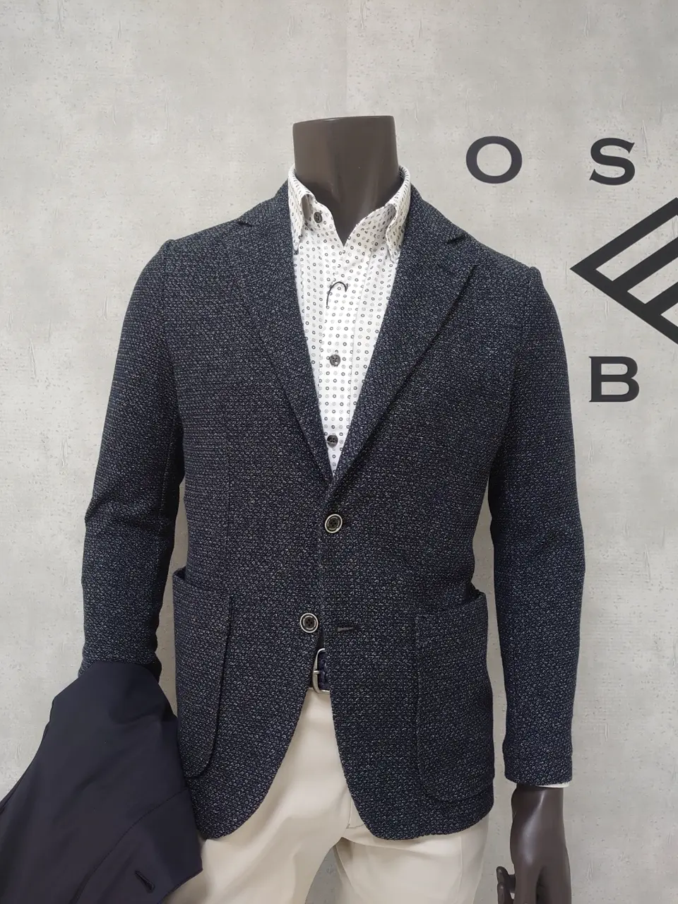 JOSEPH ABBOUD 石川 コーディネート画像