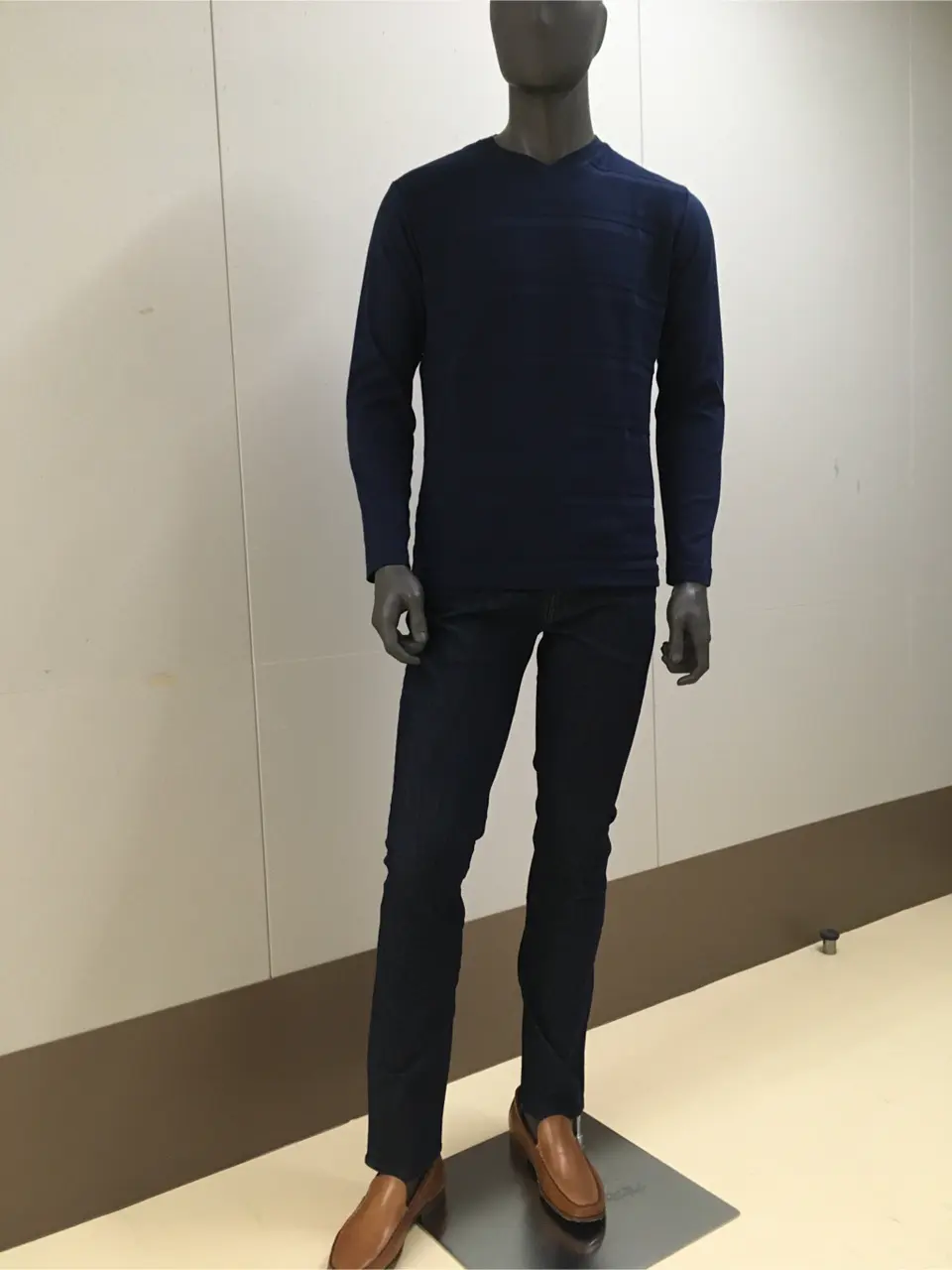 JOSEPH ABBOUD 大坪 コーディネート画像