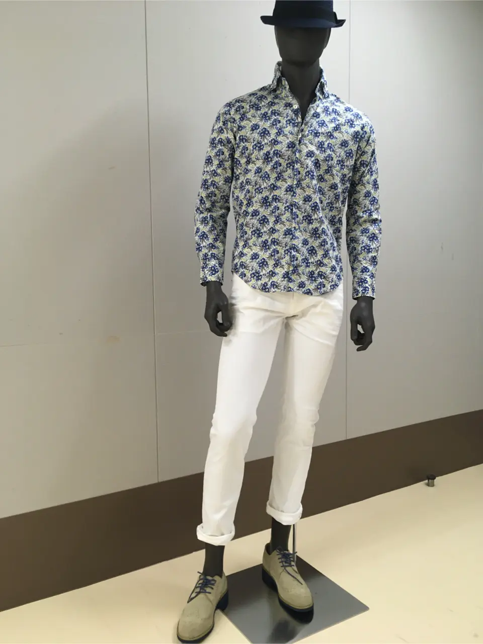 JOSEPH ABBOUD 大坪 コーディネート画像