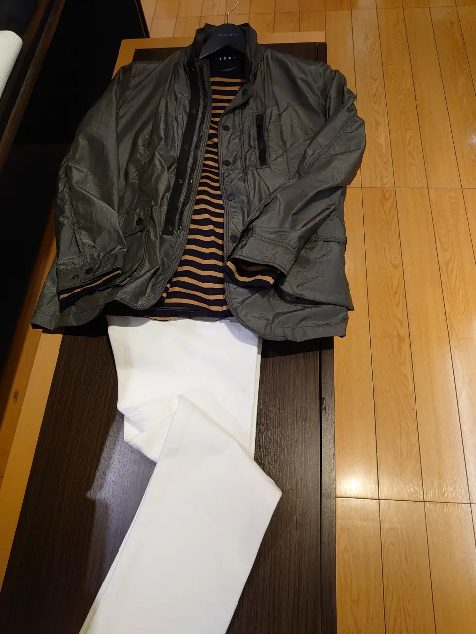  三宅 コーディネート画像