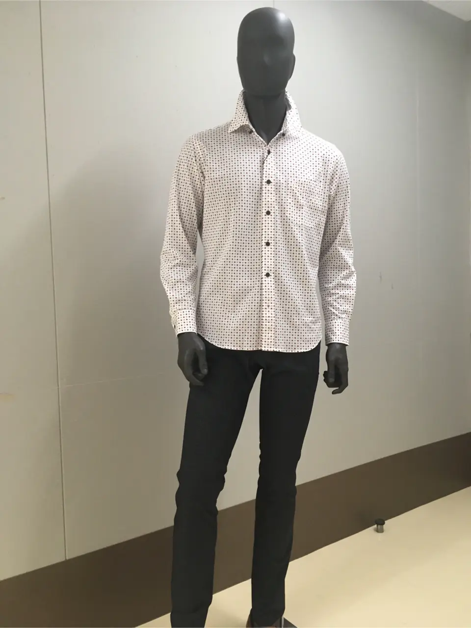 JOSEPH ABBOUD 大坪 コーディネート画像