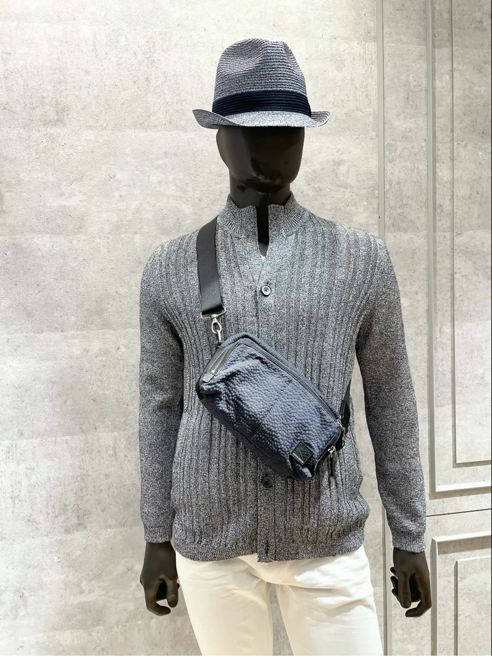 JOSEPH ABBOUD 東　 コーディネート画像