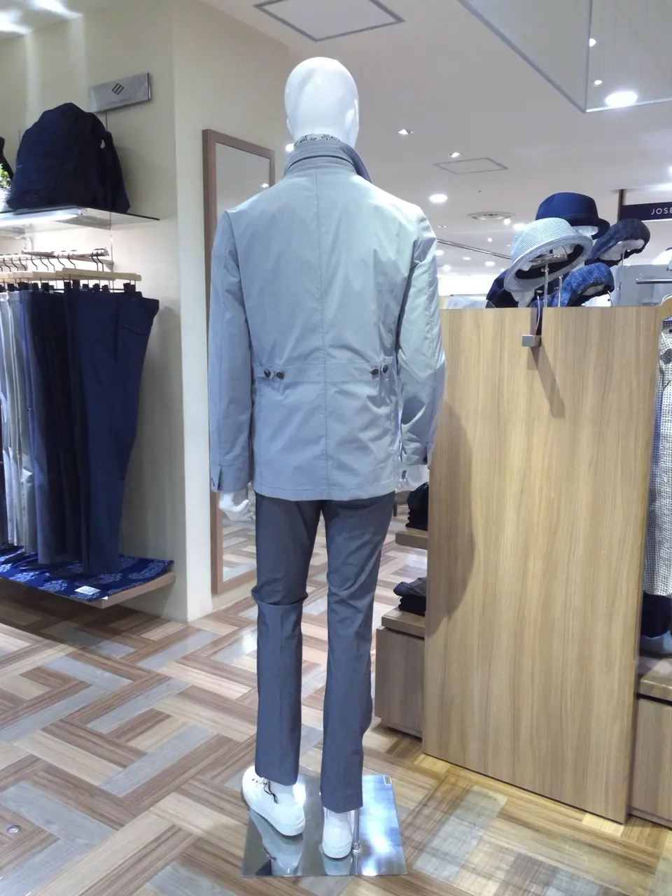 JOSEPH ABBOUD 森部 コーディネート画像