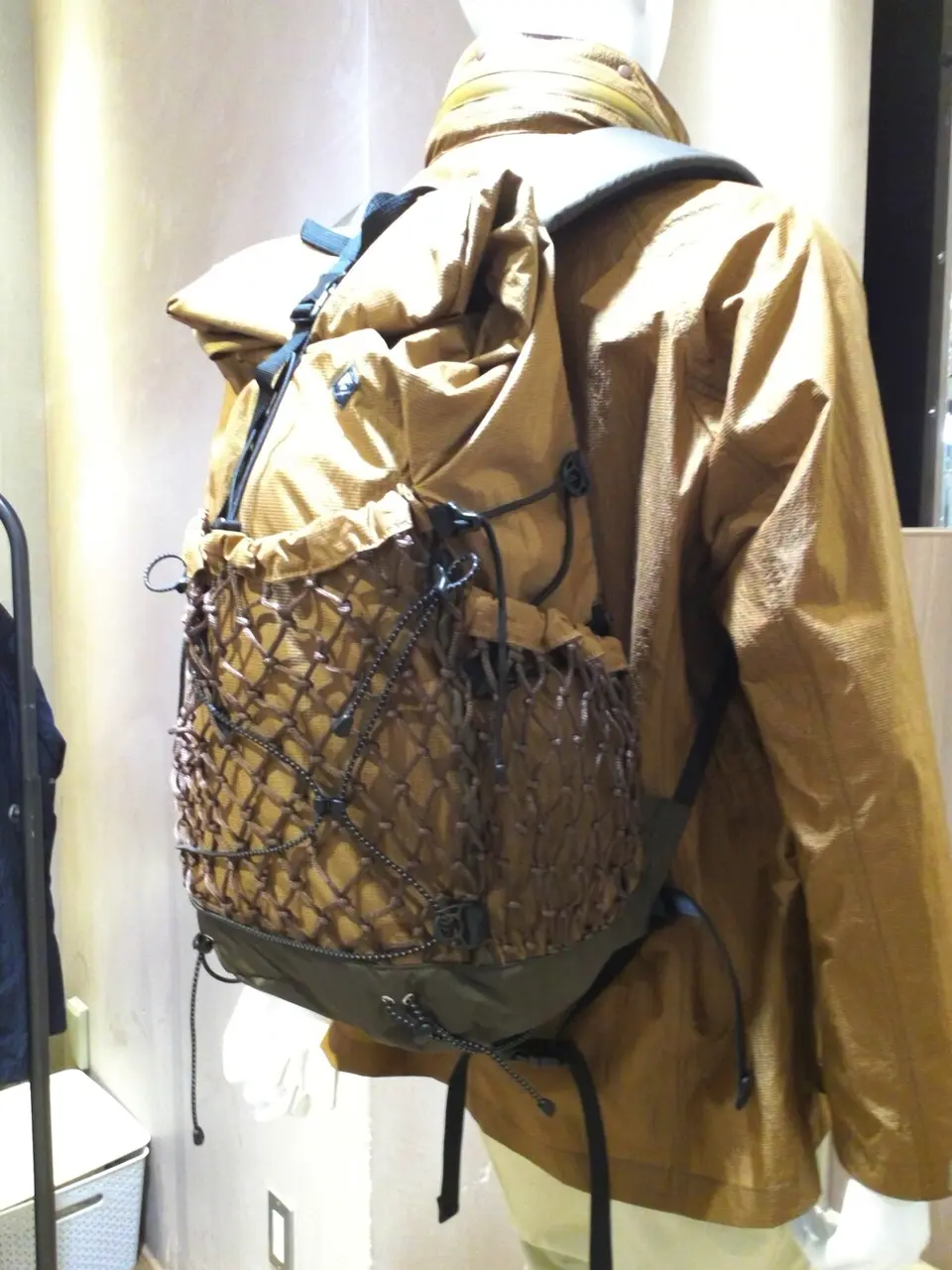 JOSEPH ABBOUD 森部 コーディネート画像