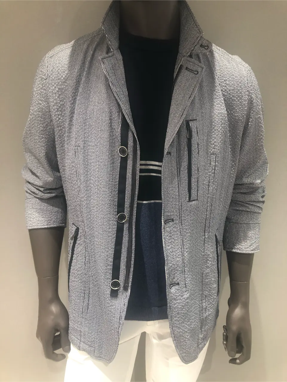 JOSEPH ABBOUD 川田 コーディネート画像