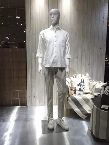 JOSEPH ABBOUD 小城 コーディネート画像