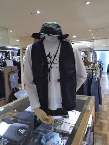 JOSEPH ABBOUD 小城 コーディネート画像