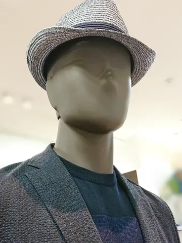 JOSEPH ABBOUD スタッフ コーディネート画像