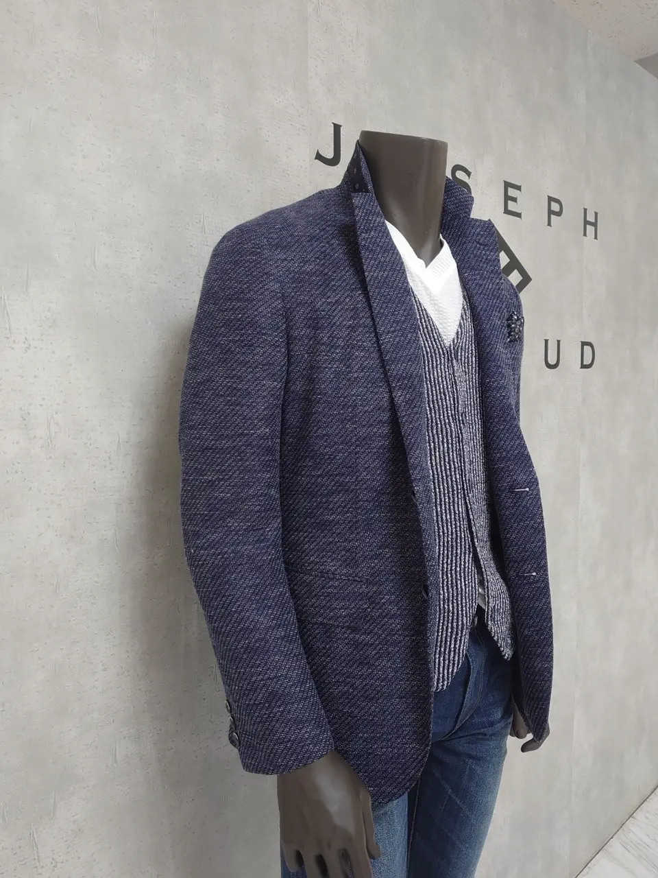 JOSEPH ABBOUD 石川 コーディネート画像