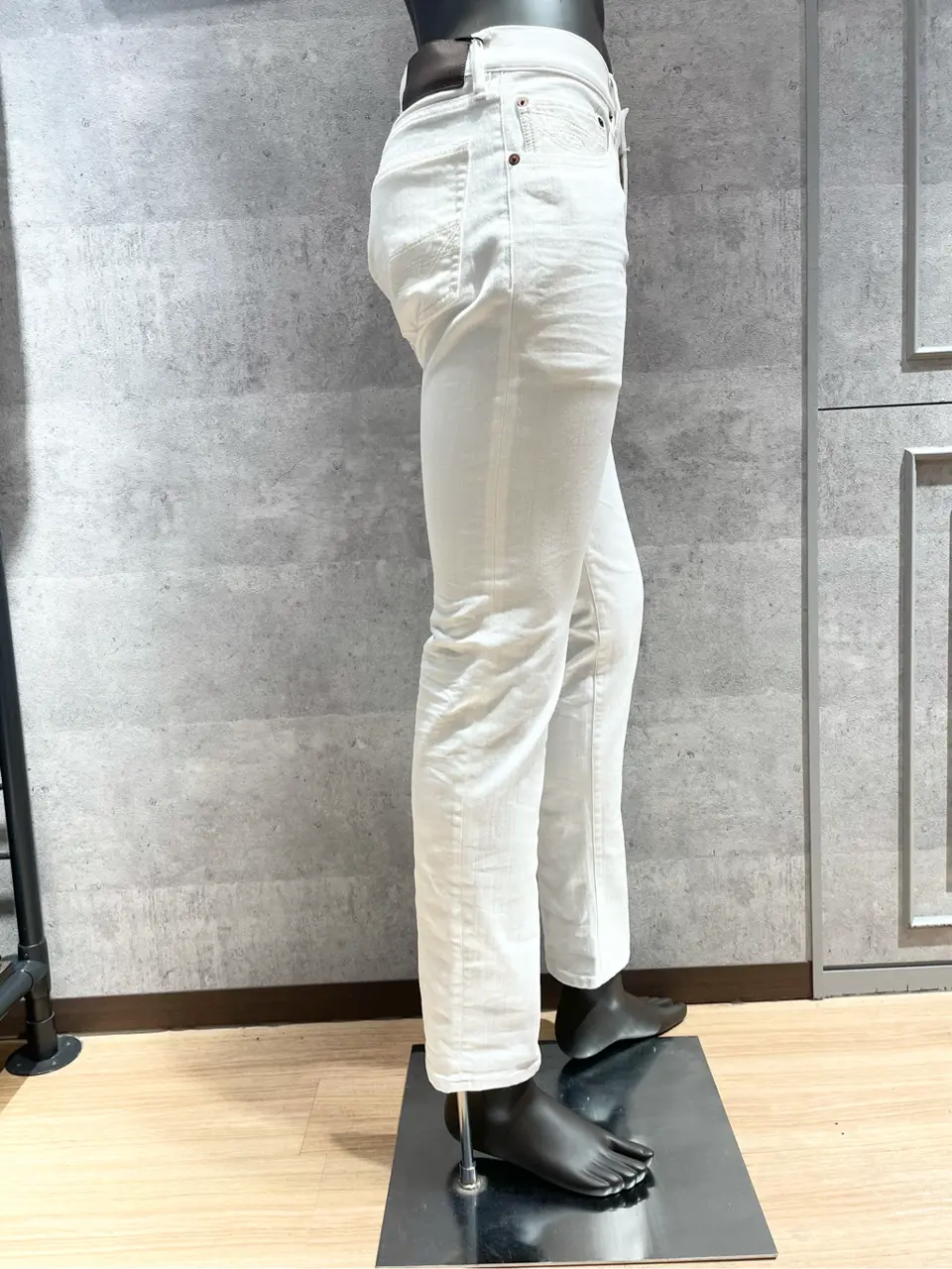 JOSEPH ABBOUD 東　 コーディネート画像