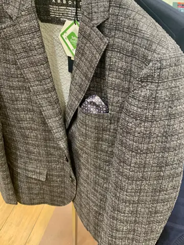 JOSEPH ABBOUD 草野 コーディネート画像