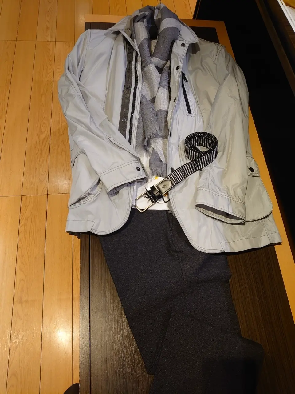  三宅 コーディネート画像