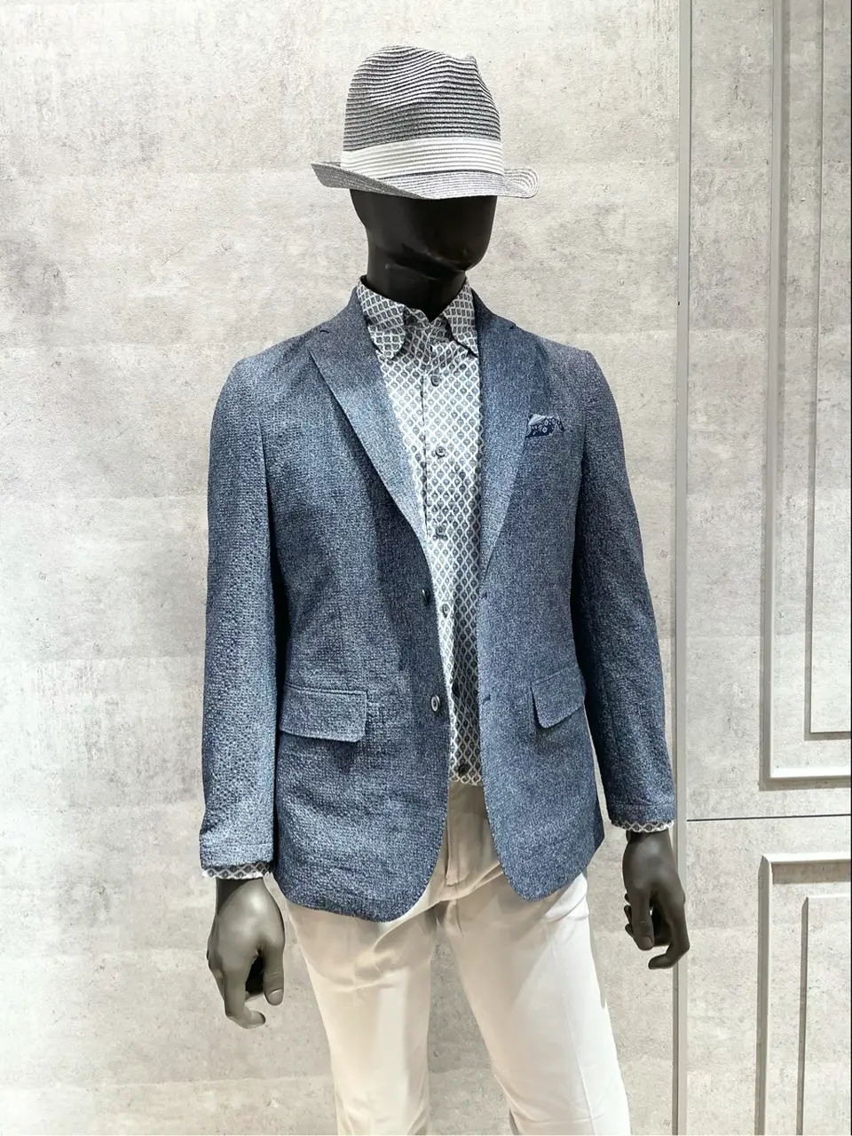  東　 コーディネート画像