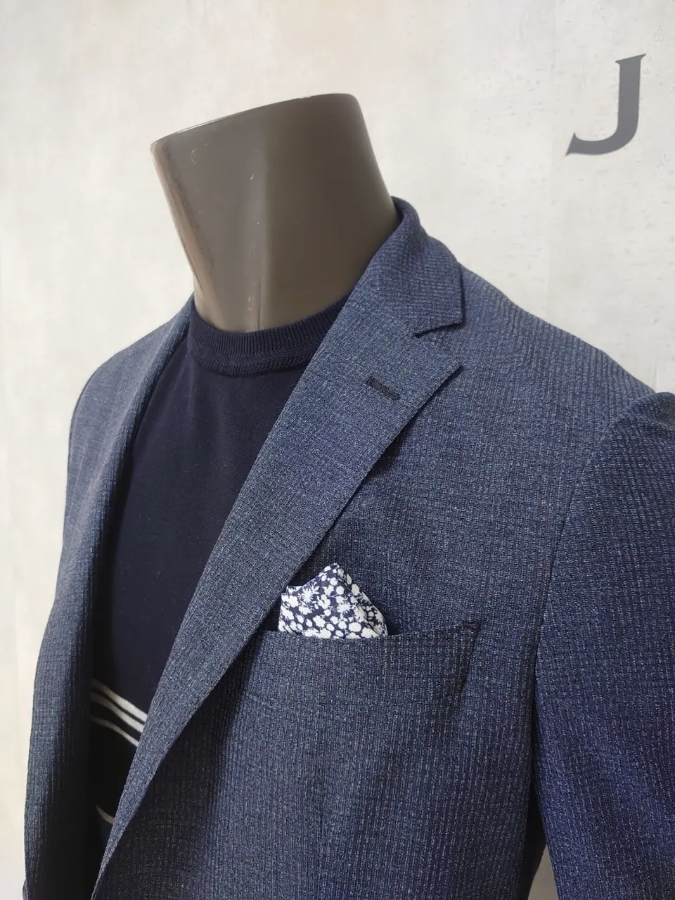 JOSEPH ABBOUD 石川 コーディネート画像