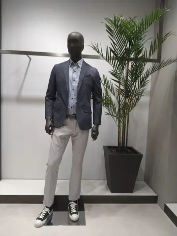 JOSEPH ABBOUD 重留 コーディネート画像