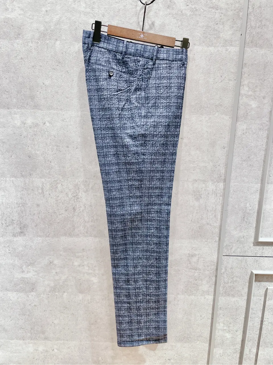 JOSEPH ABBOUD 二澤 コーディネート画像