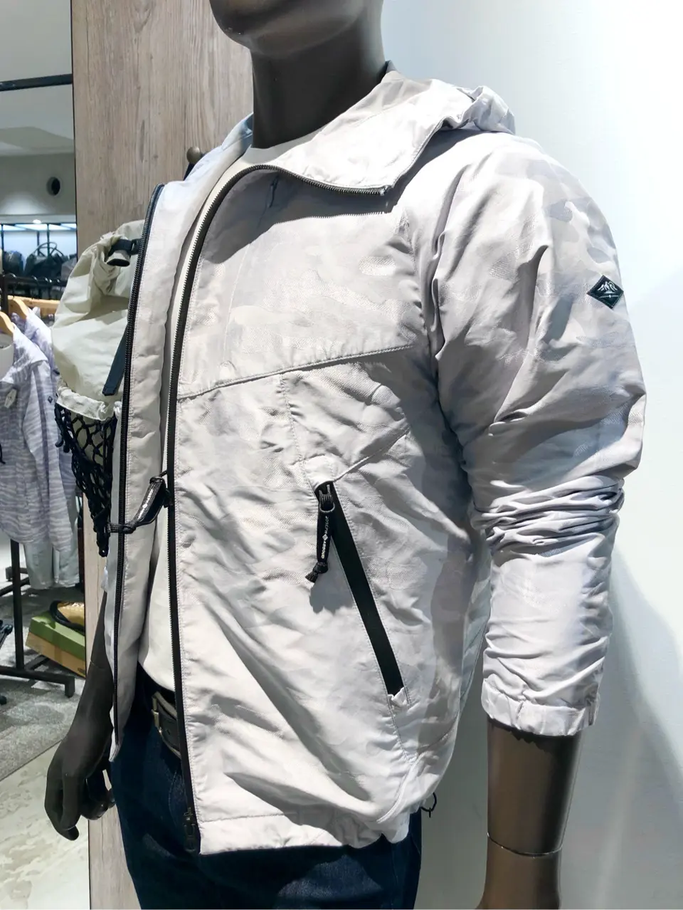 JOSEPH ABBOUD 小田 コーディネート画像