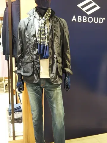 JOSEPH ABBOUD 鈴木 コーディネート画像