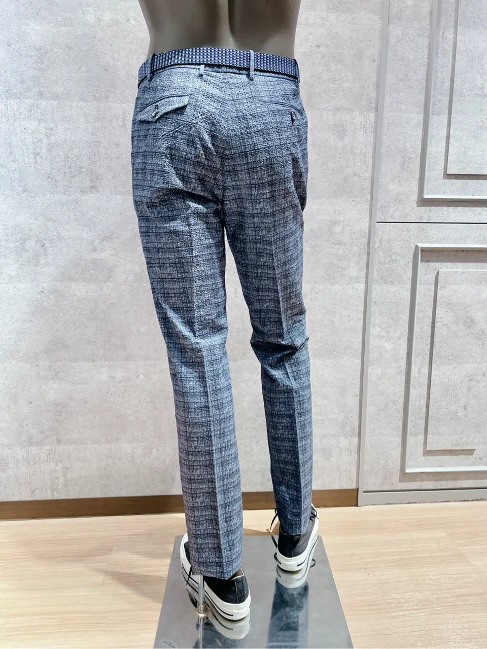 JOSEPH ABBOUD 二澤 コーディネート画像