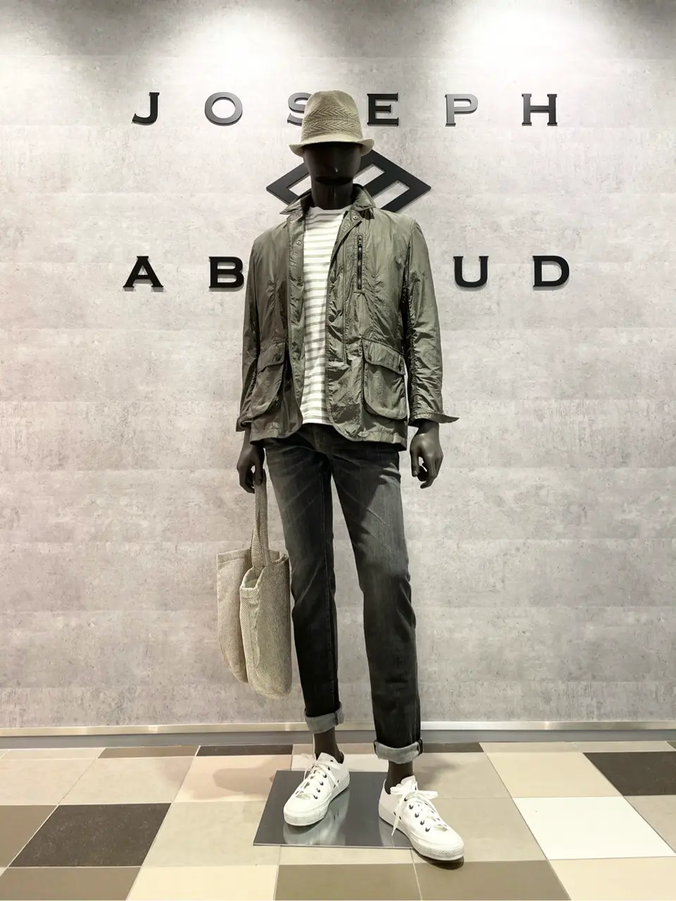  東　 コーディネート画像