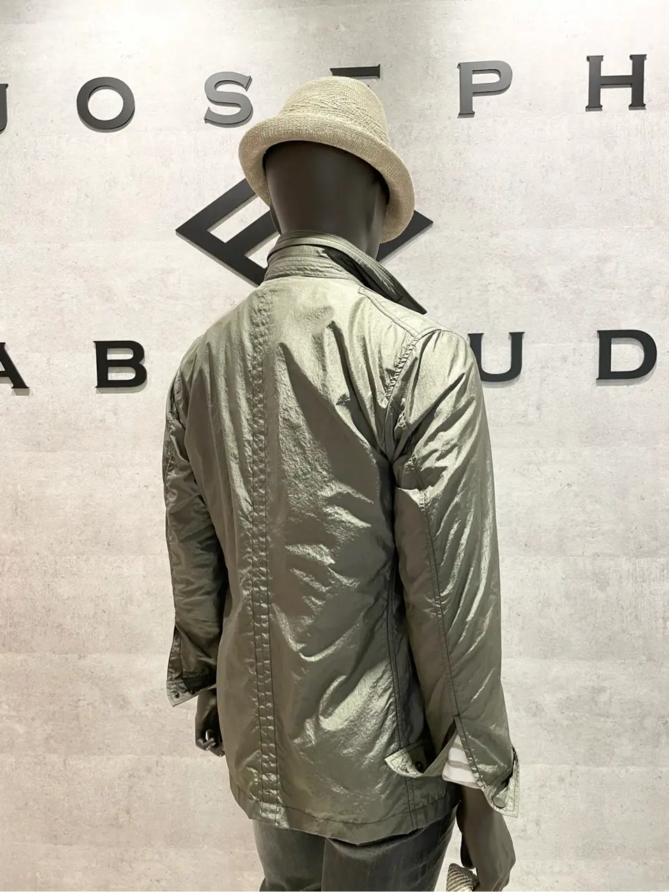 JOSEPH ABBOUD 東　 コーディネート画像