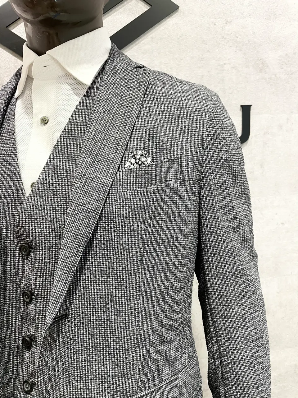 JOSEPH ABBOUD 東　 コーディネート画像