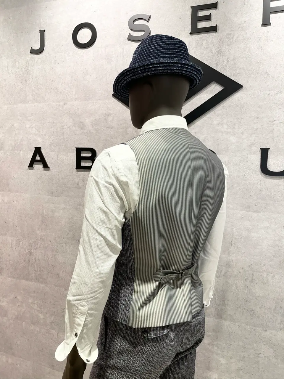JOSEPH ABBOUD 東　 コーディネート画像