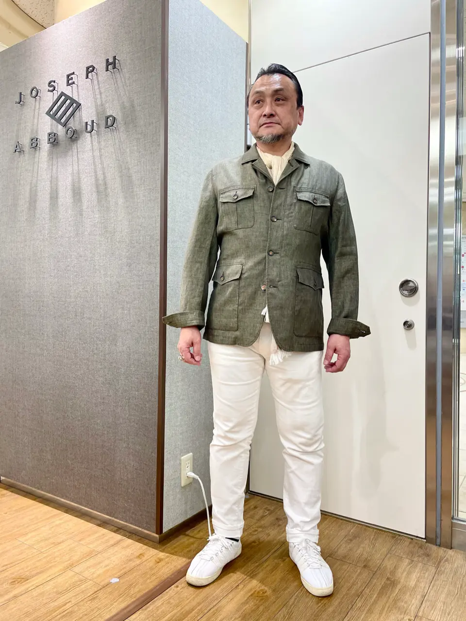 JOSEPH ABBOUD 辰見 コーディネート画像