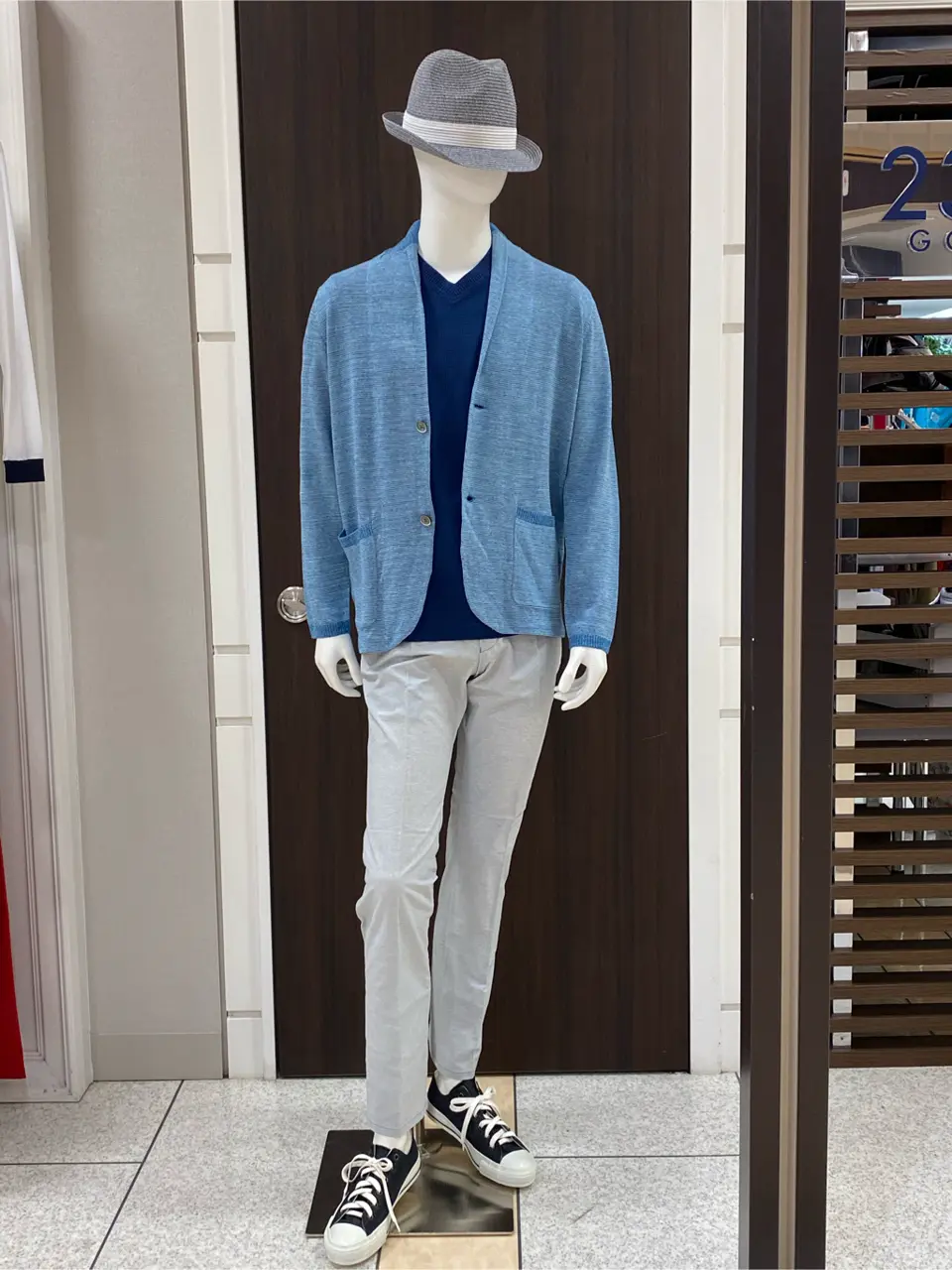 JOSEPH ABBOUD 松山 コーディネート画像