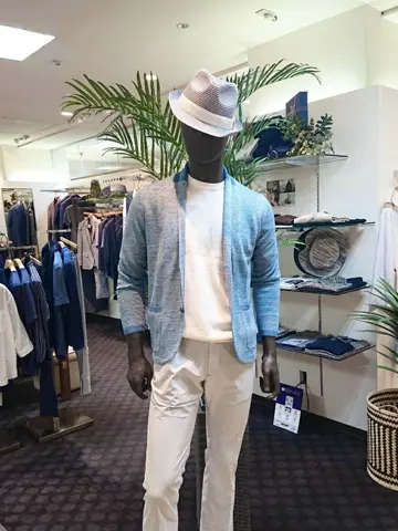 JOSEPH ABBOUD スタッフ コーディネート画像